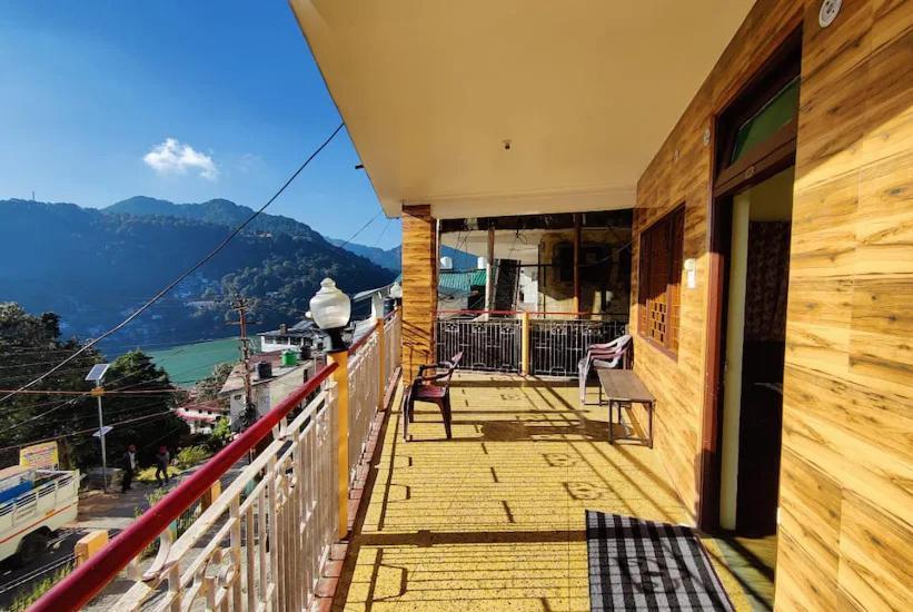 Hotel Surya Lake View Нейнитал Екстериор снимка